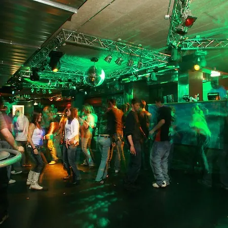 Cube Savognin Inklusive Skipass 圣莫里茨