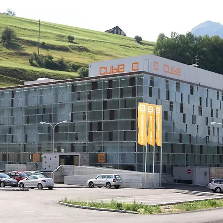 酒店 Cube Savognin Inklusive Skipass 圣莫里茨