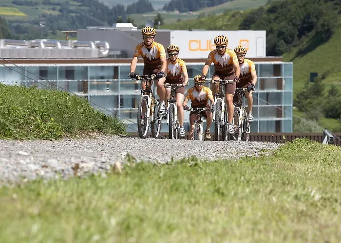 Cube Savognin Hotel 3*